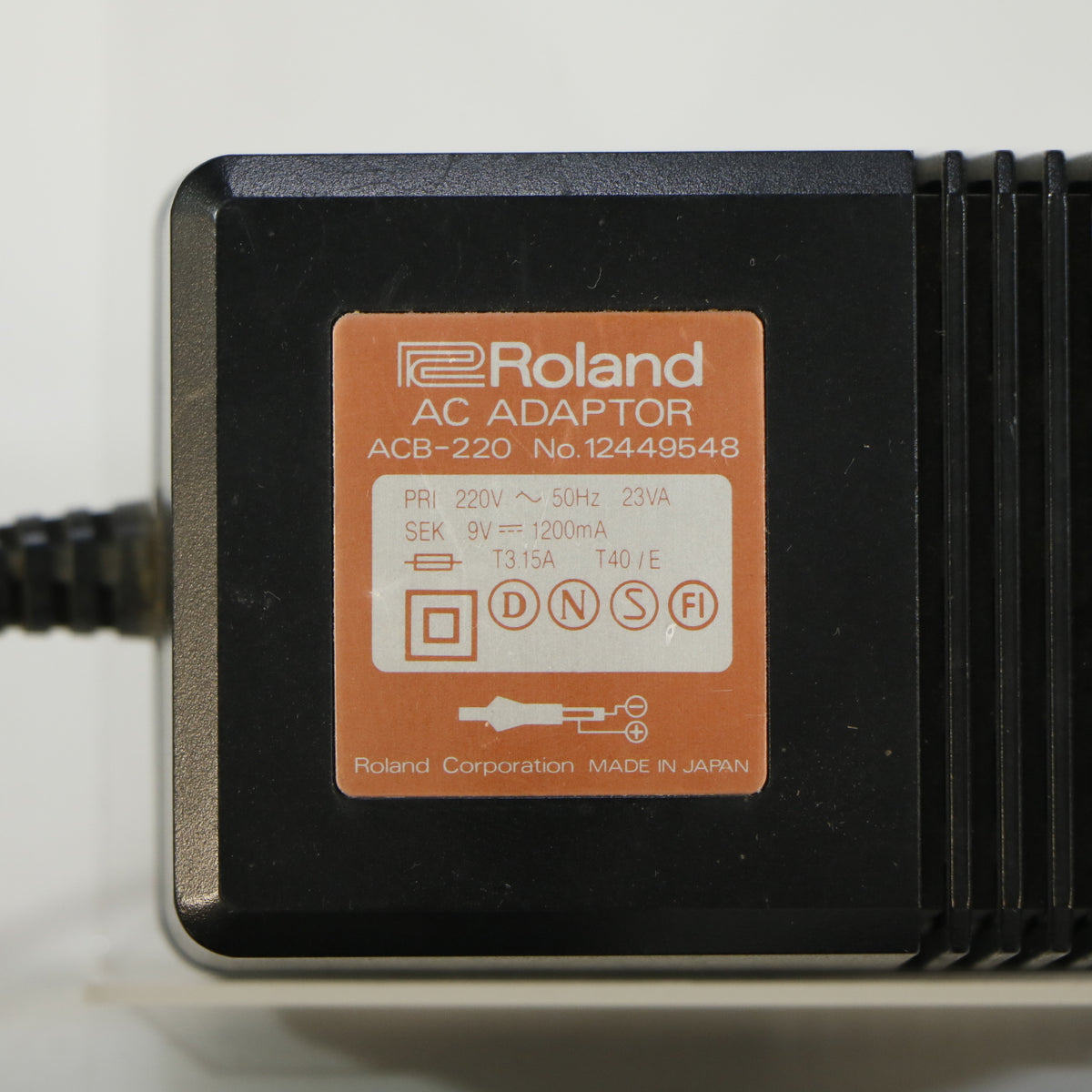 Alimentation Roland ACB-220 9 V CC, 1200 mA (vintage, rare, fabriquée au Japon)