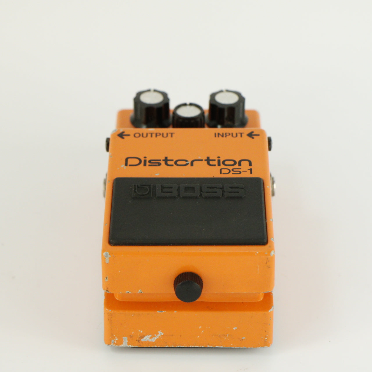 Boss DS-1 Distortion (s/n 325700, Black Label, Made in Japan)
