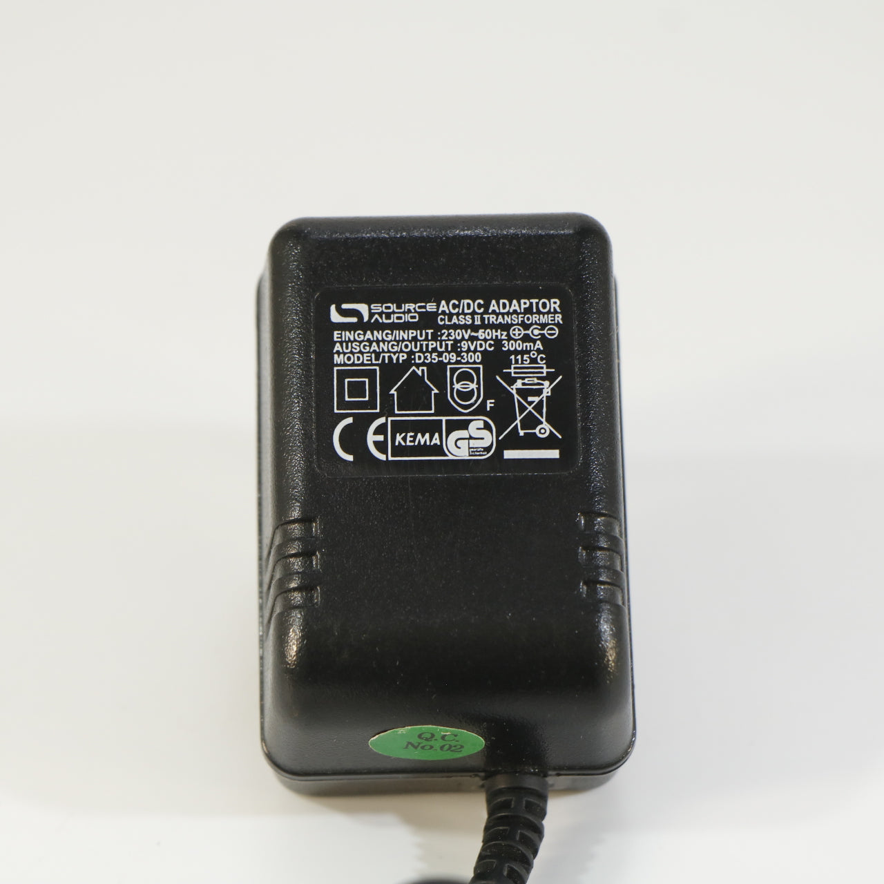 Source Audio D35-09-300 9V DC 300mA Netzeil
