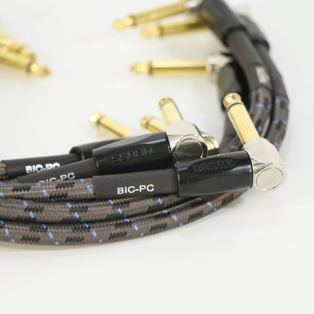 Boss Patch cable set (7 kabels, 3x BIC-1AA 30 cm, 4x BIC-PC 15 cm)