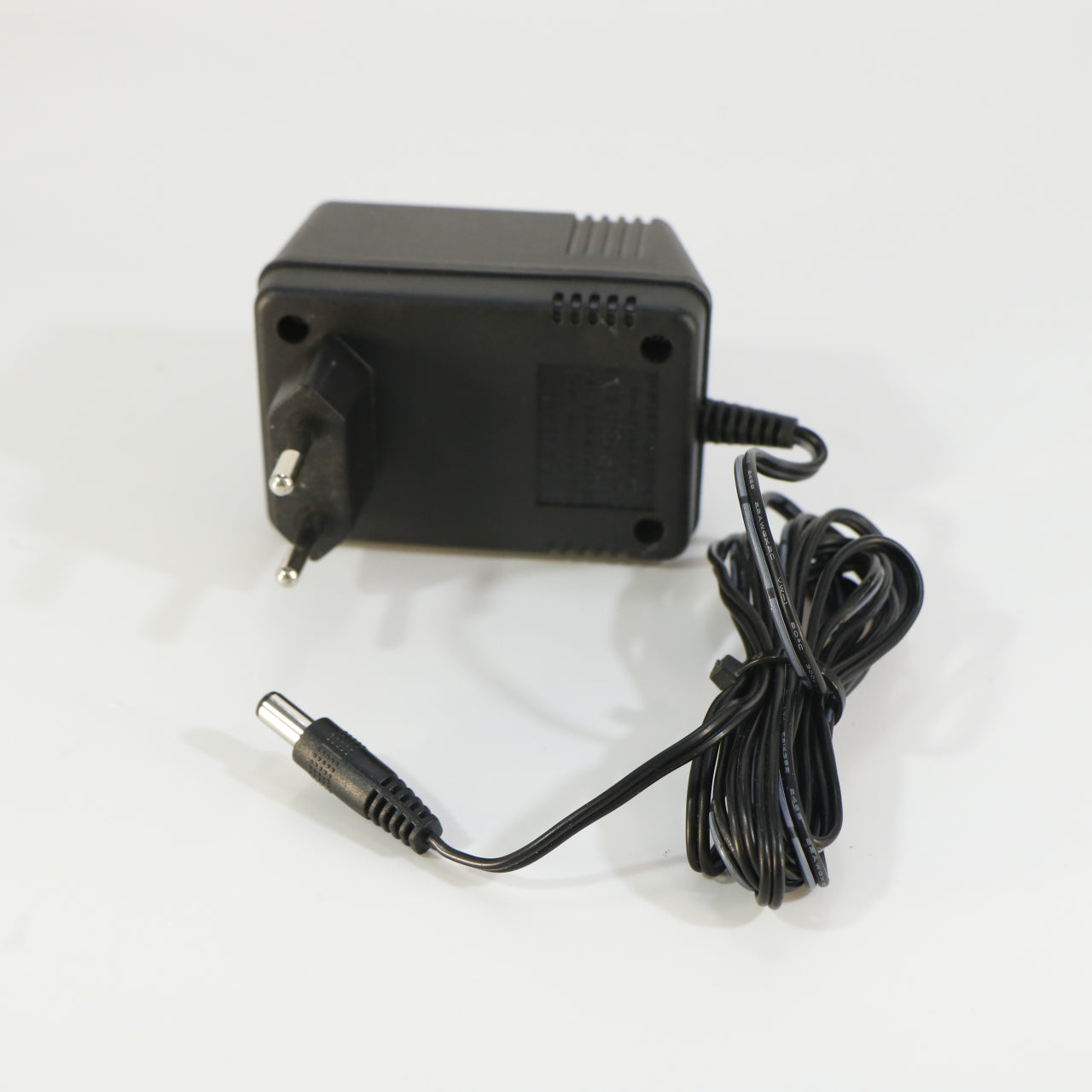 EHX adapter; replacement Adapter for Boss / Ibanez Pedals 9.6V DC 200mA