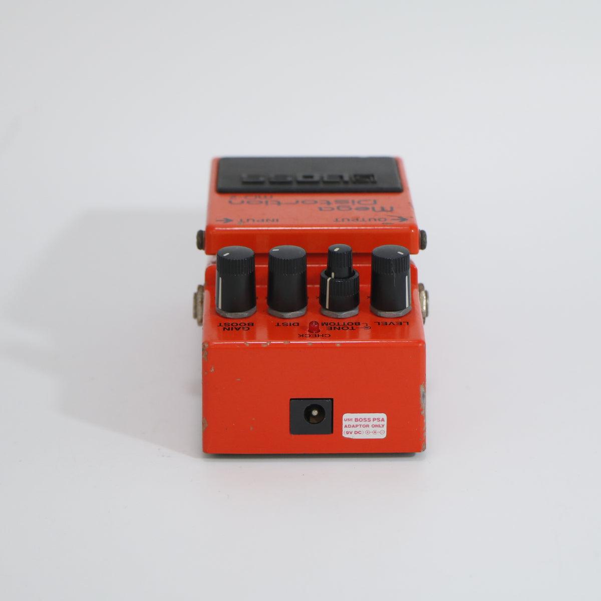Mega Distortion Boss MD-2 (n° de série LY80177, étiquette argentée, fabriquée à Taïwan)