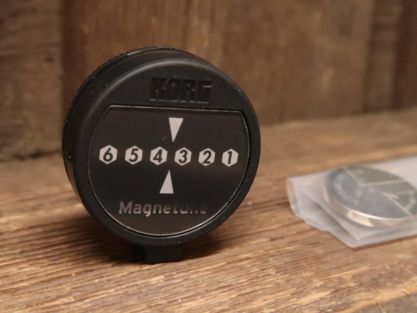 Korg Magnetune tuner