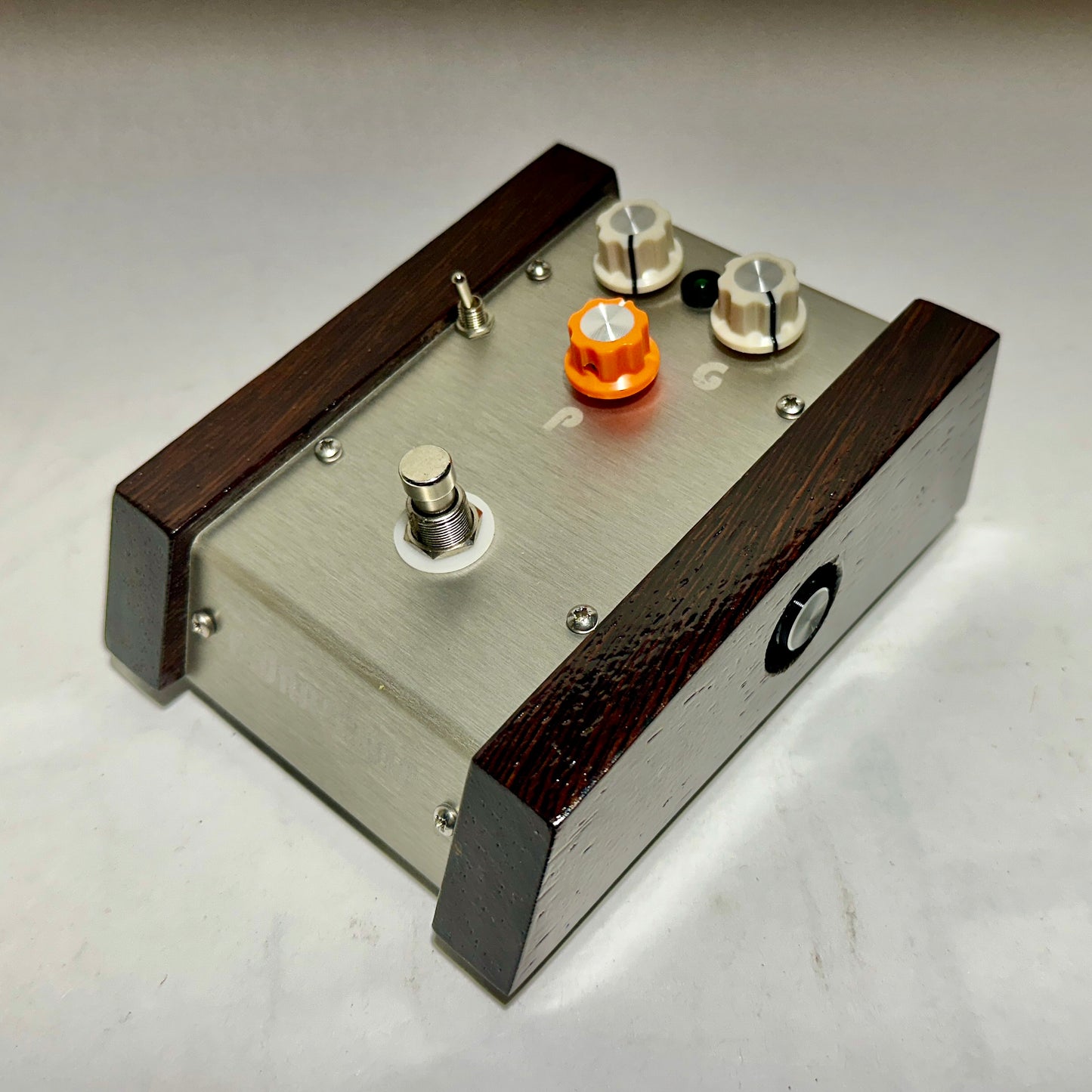 Plurasculp Plurabender Artist Flavour Fuzz EFT83B and OCP71 Mullard PNP transistor (handgemaakt, boutique, limited edition – 15 in totaal)