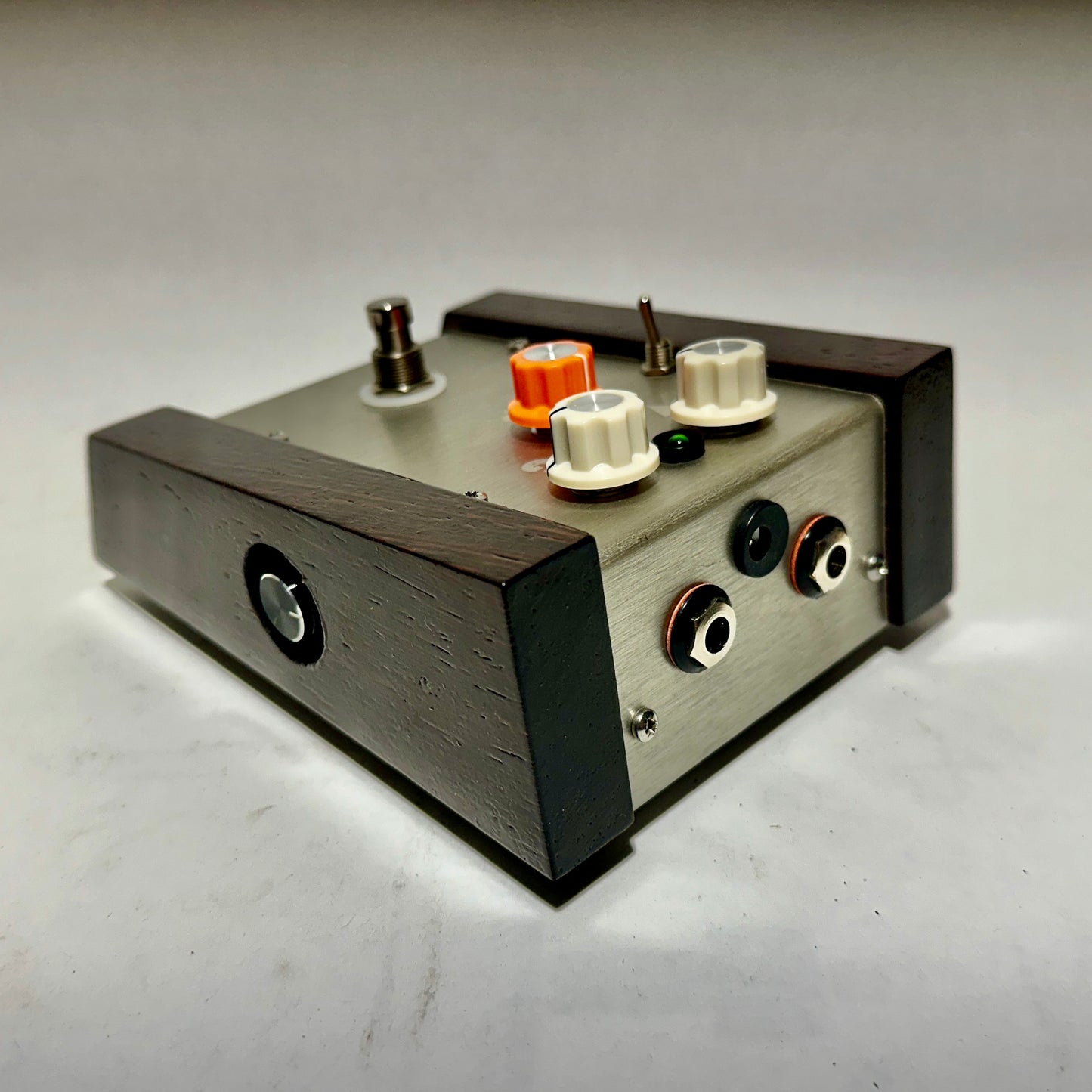 Plurasculp Plurabender Artist Flavour Fuzz EFT83B and OCP71 Mullard PNP transistor (handgemaakt, boutique, limited edition – 15 in totaal)