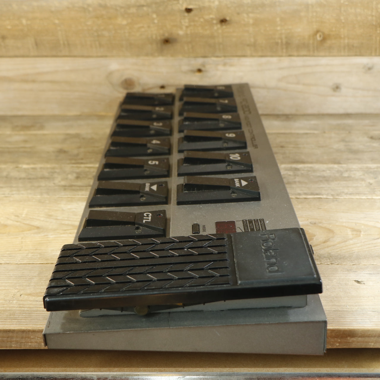 Roland FC-200 MIDI Foot Controller (s/n ZH52961, Made in Japan)