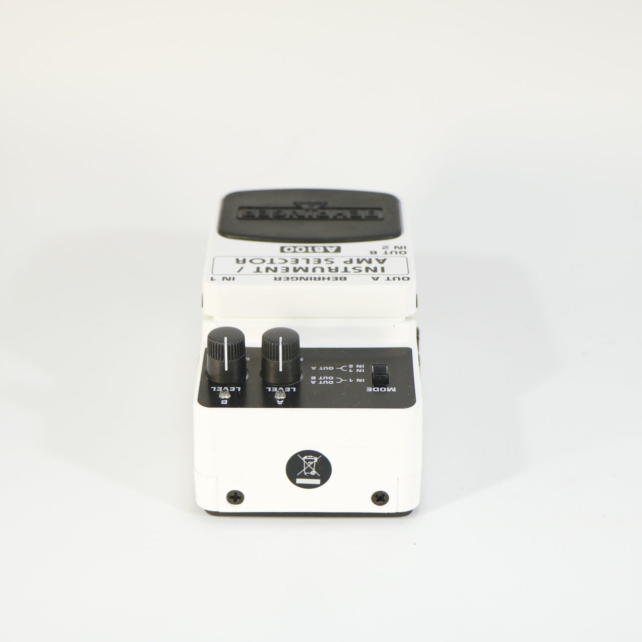 Behringer AB100 Instrument / Amp Selector