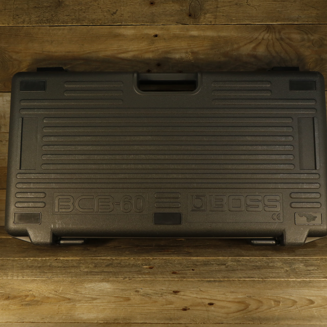 Boss BCB-60 Pedalboard incl Power Supply (s/n L4D4418, Made in Taiwan)