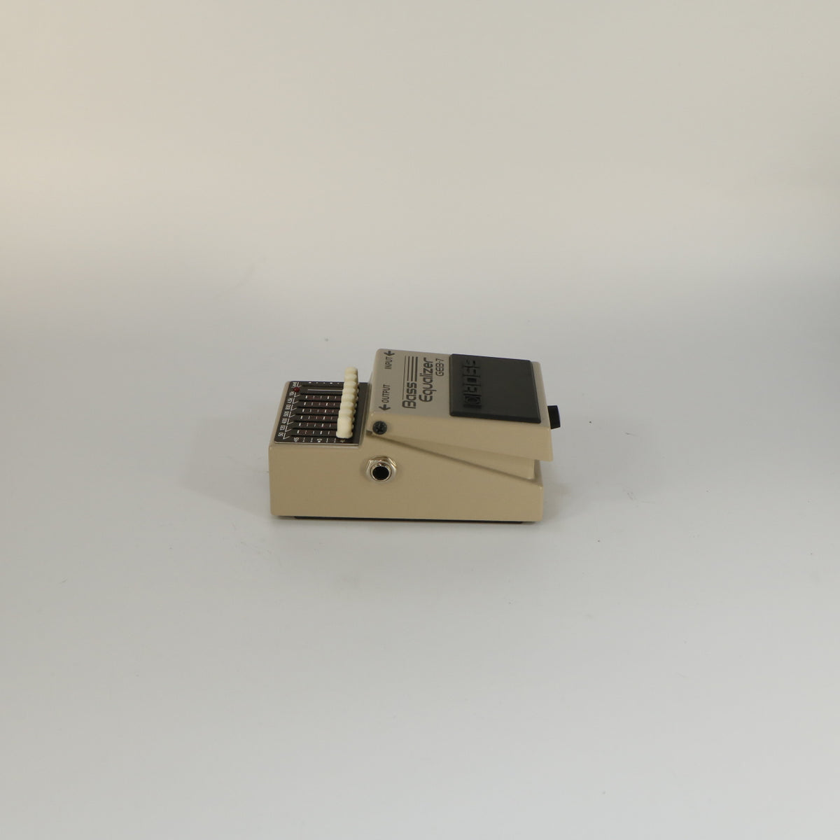 Boss GEB-7 Bass Graphic Equalizer (s/n Z7Q8262, incl. Box)
