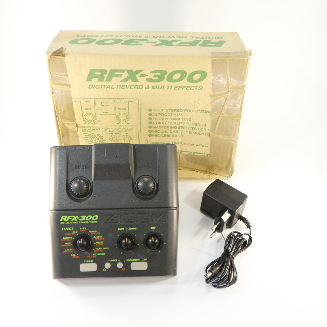 Zoom RFX-300 Digital Reverb and Multi-Effects (s/n 007941, Made in Japan)