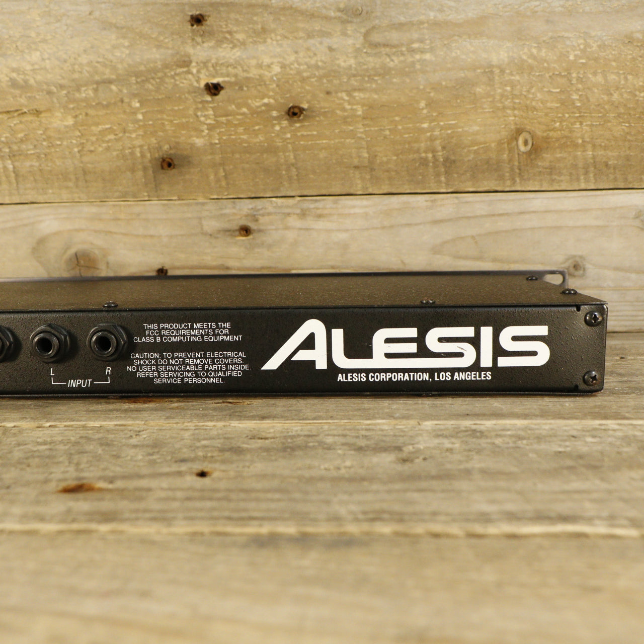 Alesis Midiverb III 16-Bit Simultaneous Multi Effects Processor