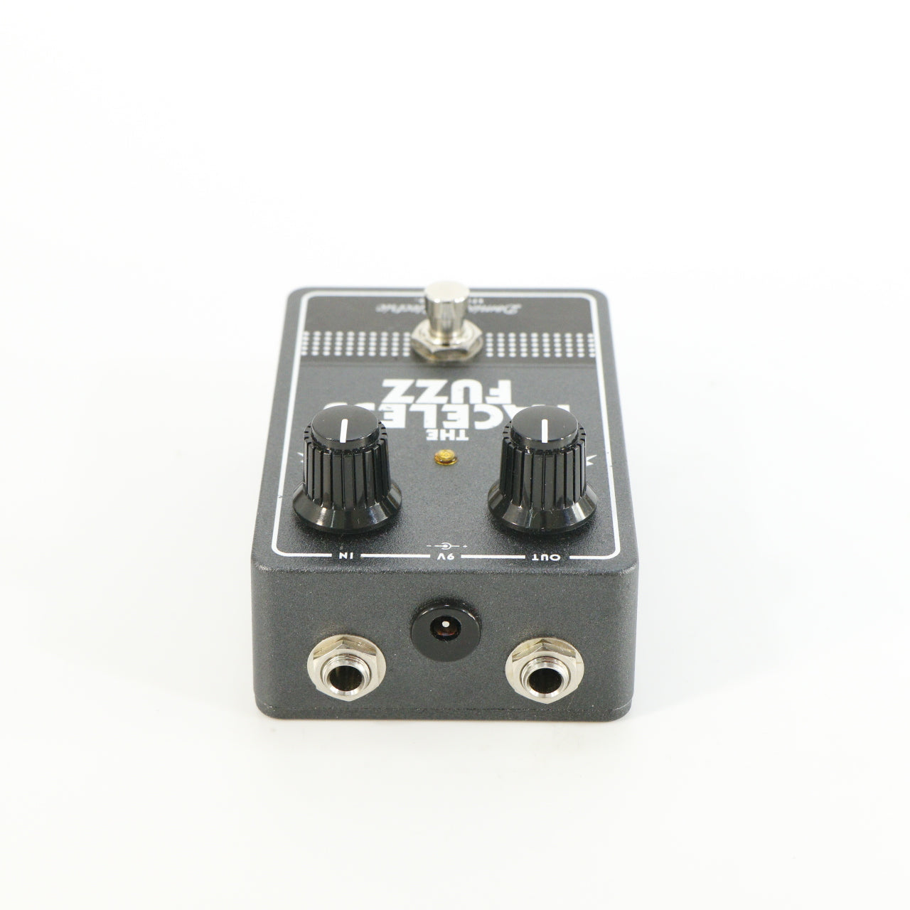 Dominion Electric Effects The Faceless Fuzz limited edition met CV7003 germanium transistors (OC44)