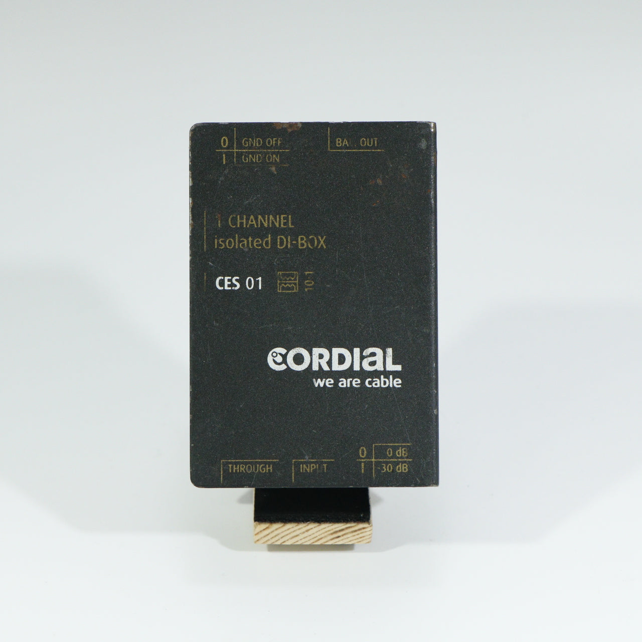 Cordial CES 01 1 Channel Isolated DI-box