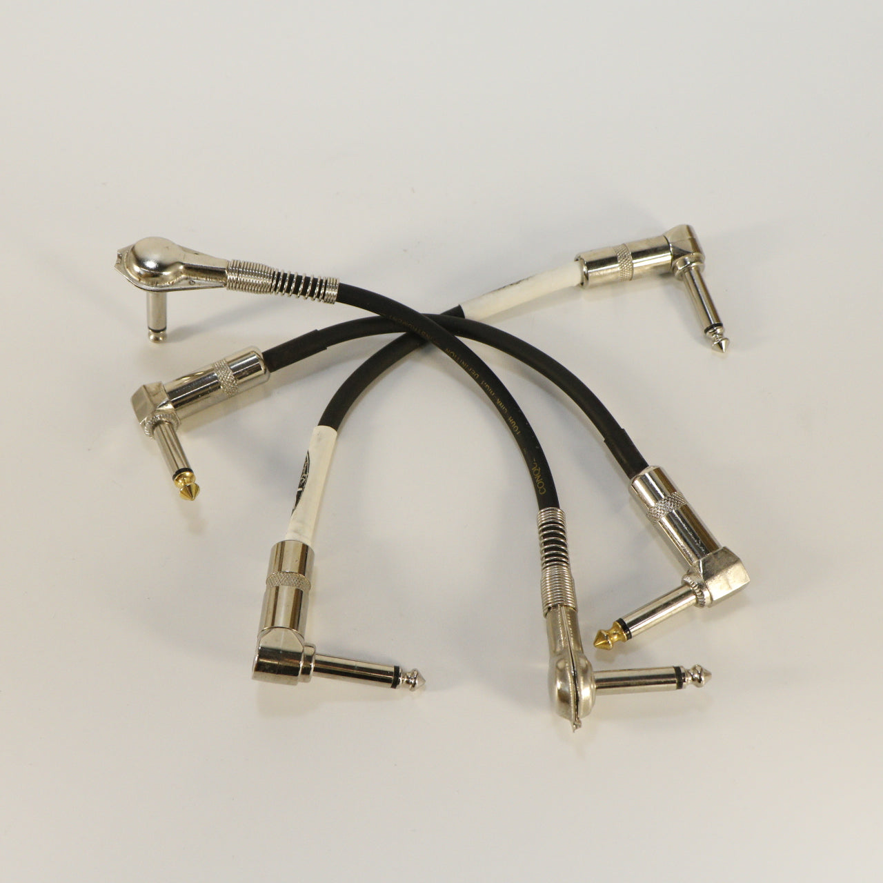 Patch cable angled (metal plug, short, 10 - 30 cm)