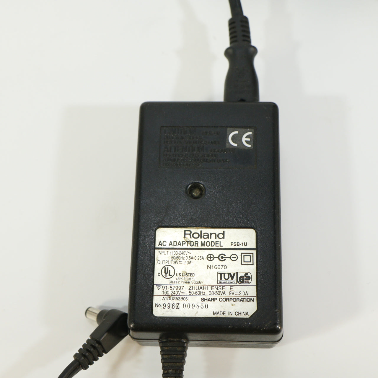 Roland PSB-1U 9 volt 2000 mA adapter