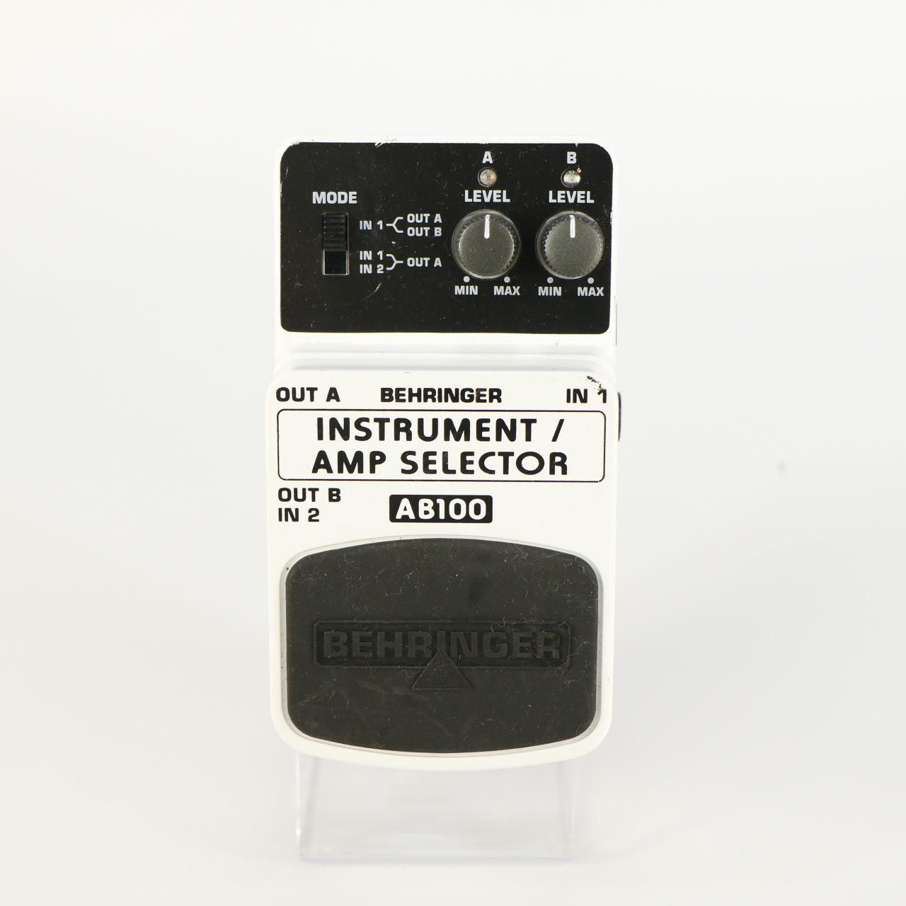 Behringer AB100 Instrument / Amp Selector