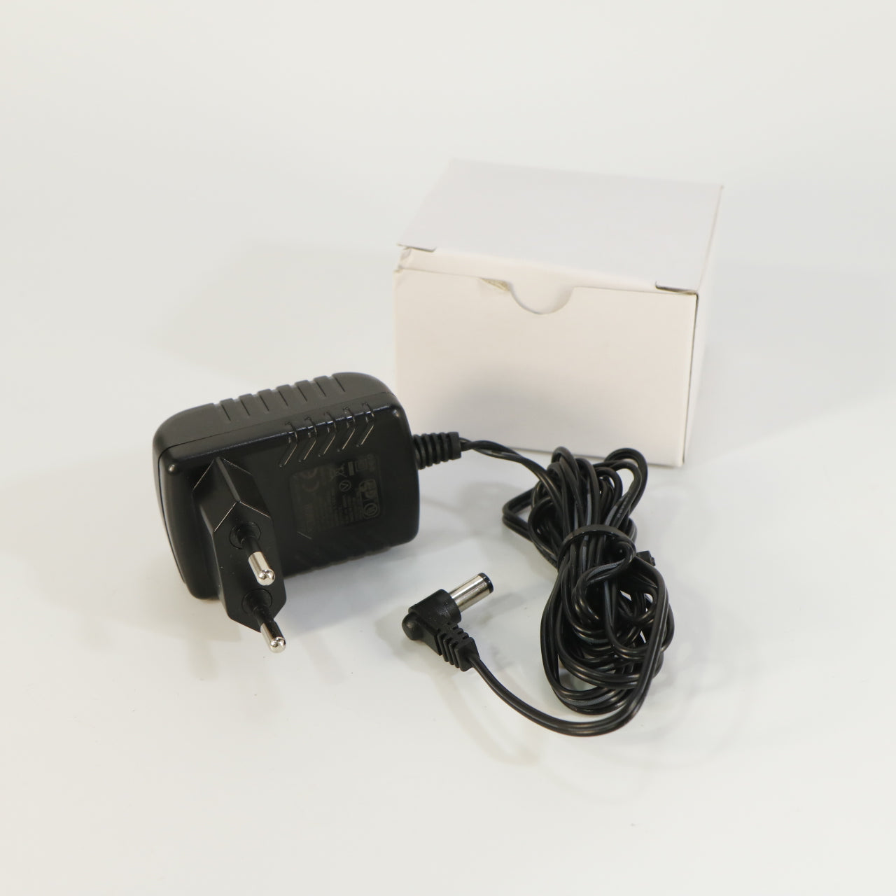 Source Audio 9V DC 400mA Adapter (EU plug)