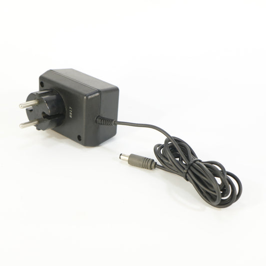 Boss PSA-220 AC adapter 9V 200mA (Made in Japan)