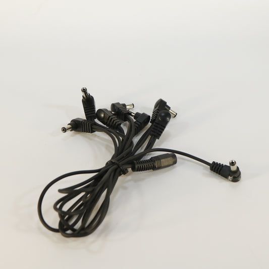 Daisy chain angled plug (8 to 1)