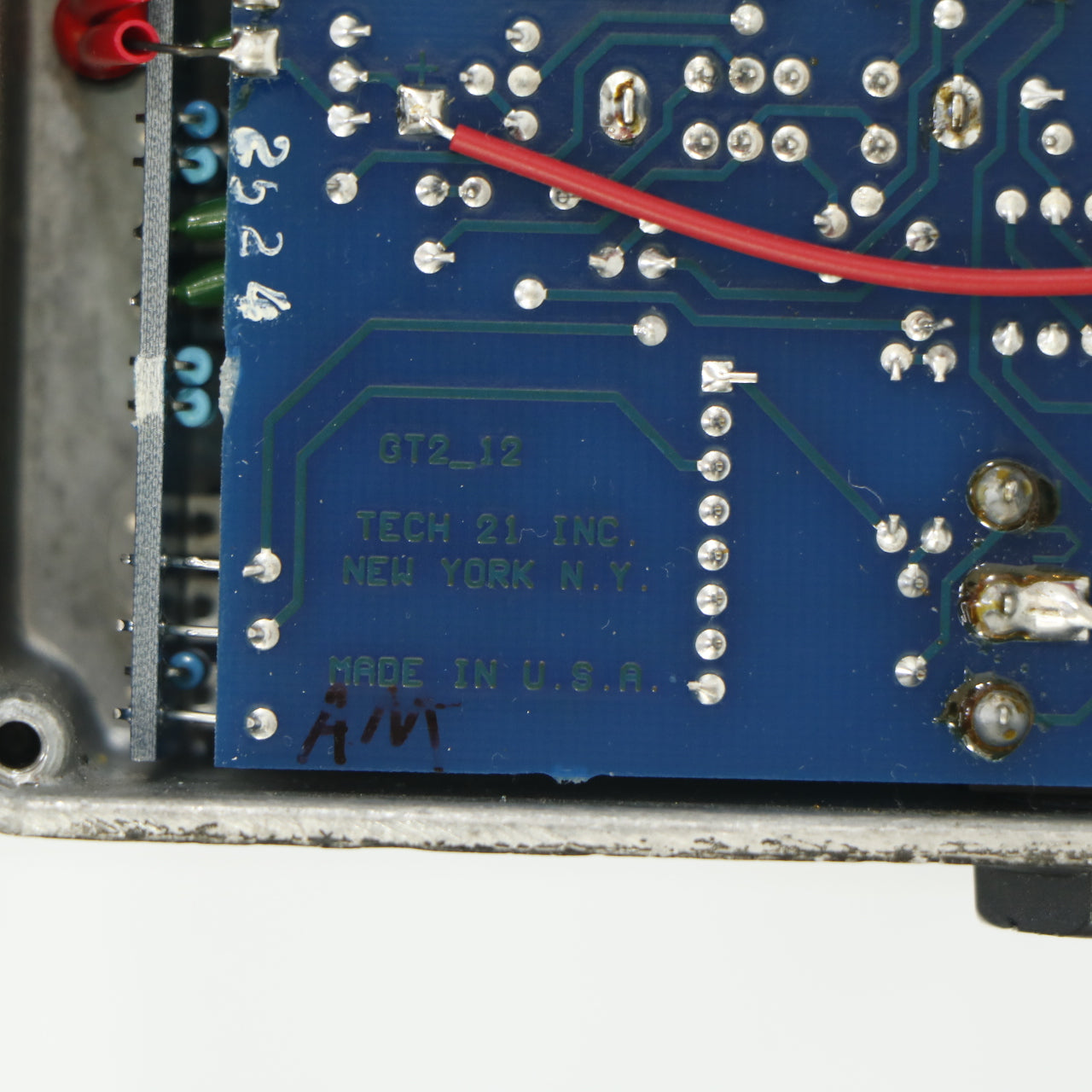 Tech 21 SansAmp GT-2 (s/n 34362, Vintage V1, Made in USA)