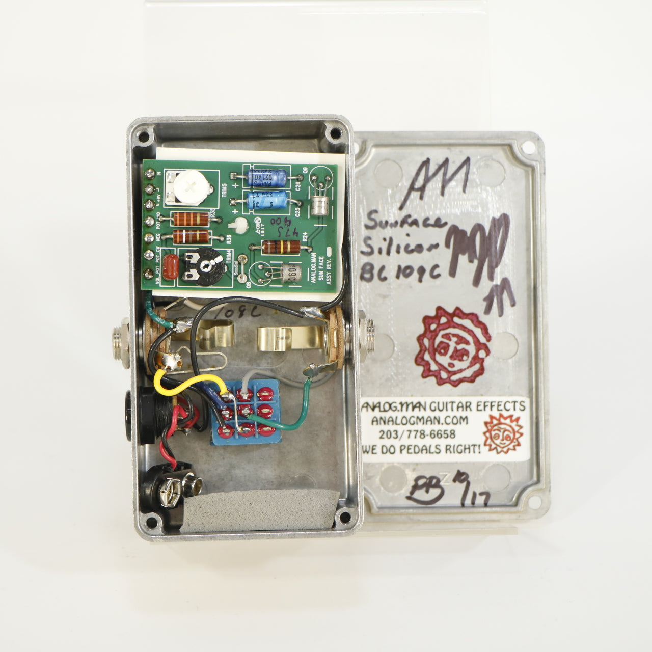 AnalogMan Sunface BC109c Silicon Fuzz (incl. Box)