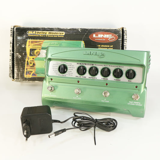 Line 6 DL4 Delay Modeler (Incl. Box and Adapter)