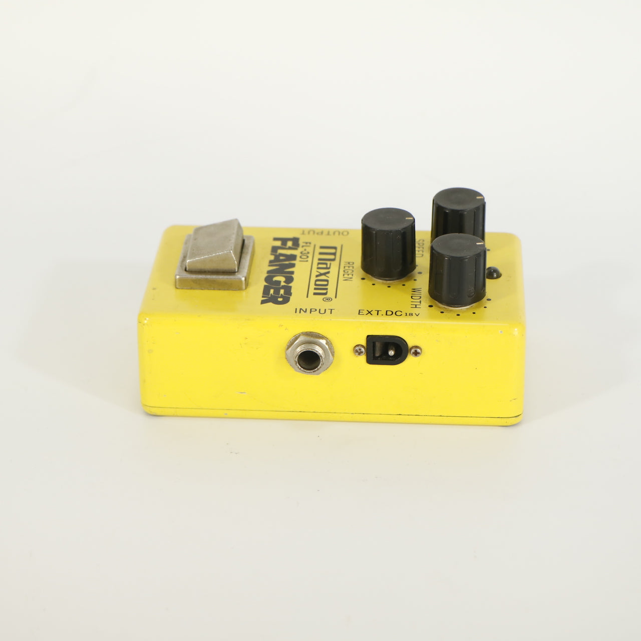 Maxon FL-301 Flanger (s/n 96396, Vintage, Rare 18V Version, Made in Japan)