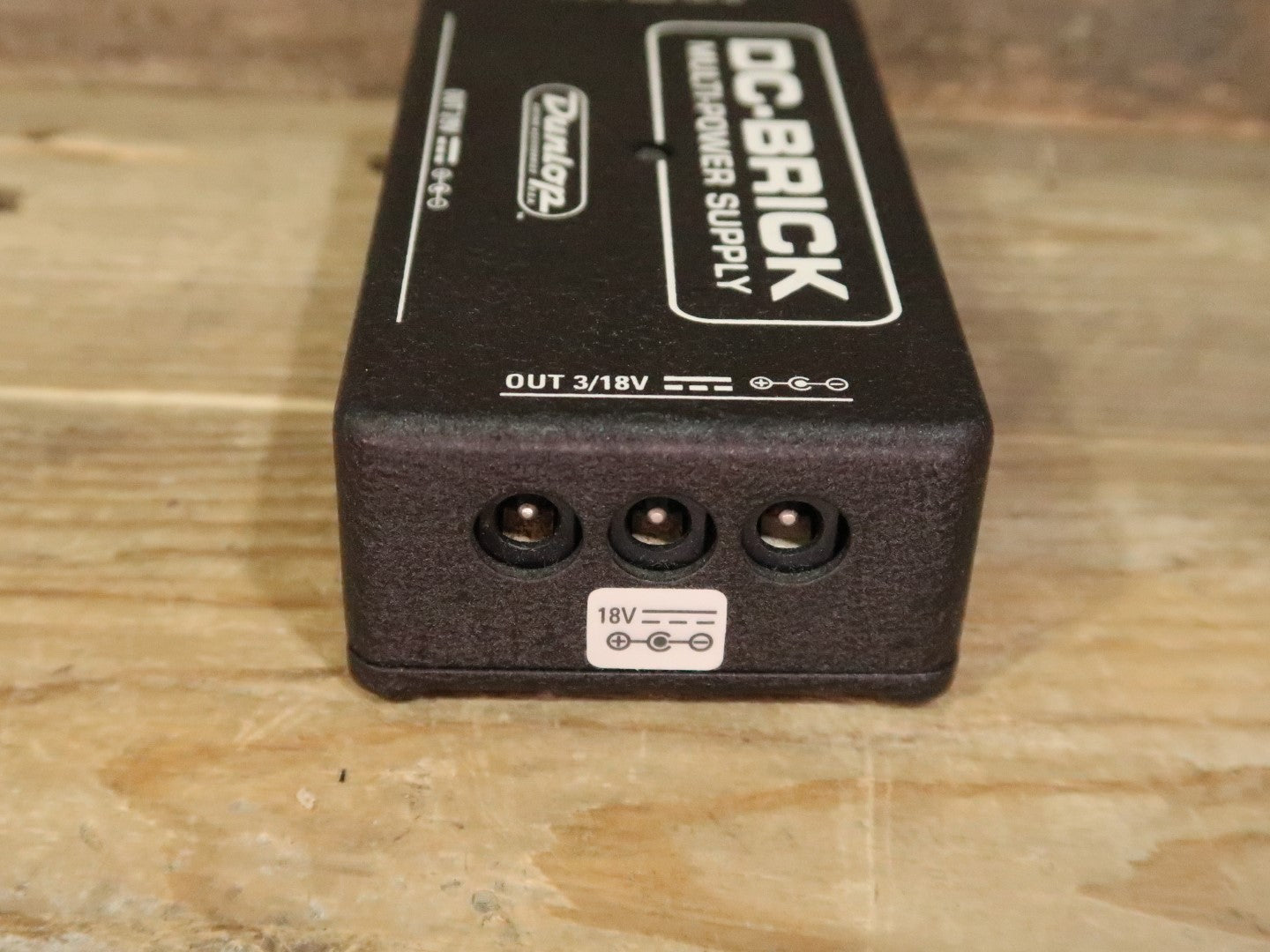 Dunlop DCBrick Power Supply (9V and 18V, with Cables) GuitarFX