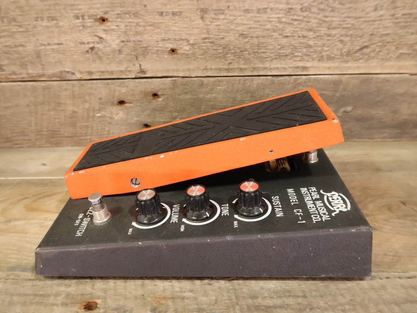 Pearl CF-1 Cry Fuzz Wah (vintage, made in Japan, fully original) – GuitarFX