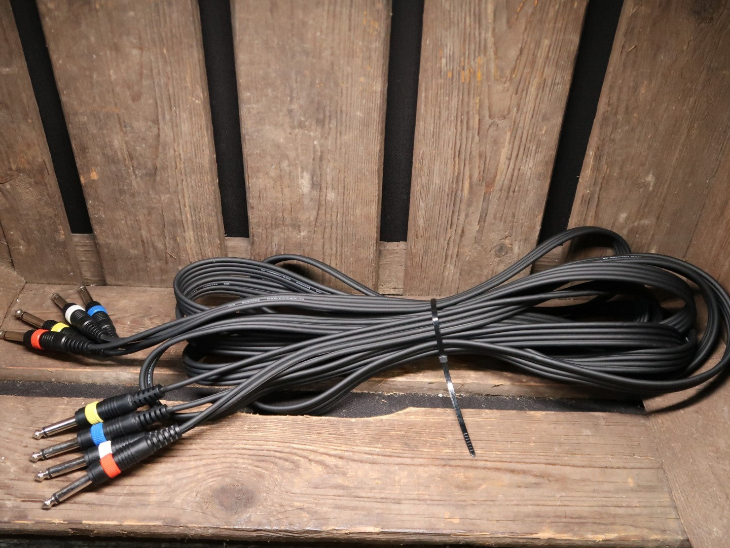The sssnake - 4 mono jack kabels in een